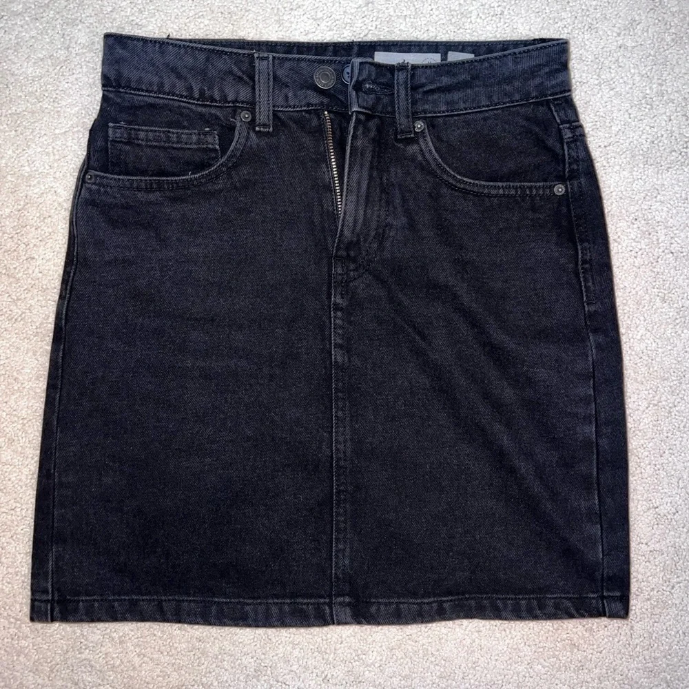 Vero Moda Denim Skirt in Black